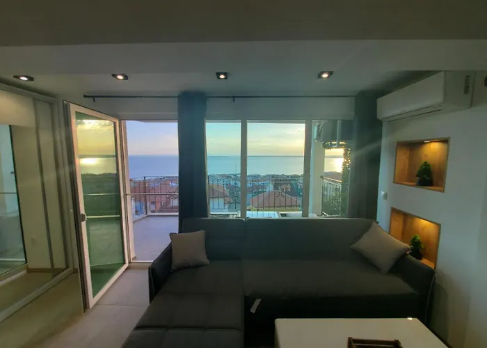 Apartment Elegant With Sea View In Saint Vlas *