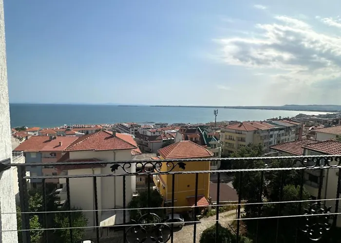 Apartment Elegant With Sea View In Saint Vlas